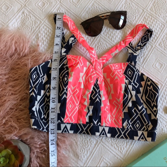 Flying Tomato Crop Top, size S - Picture 6 of 8